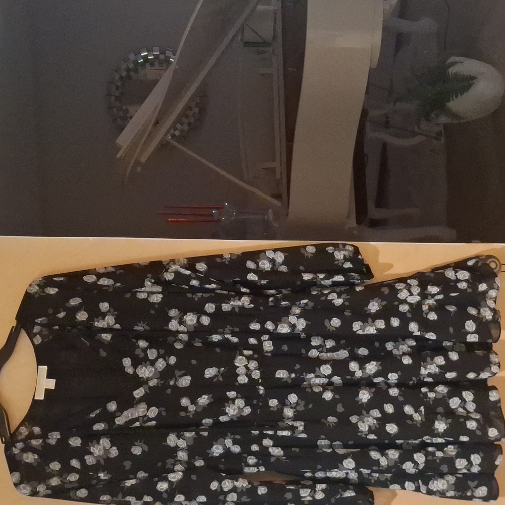 Floral Black and White Long Sleeve Dress